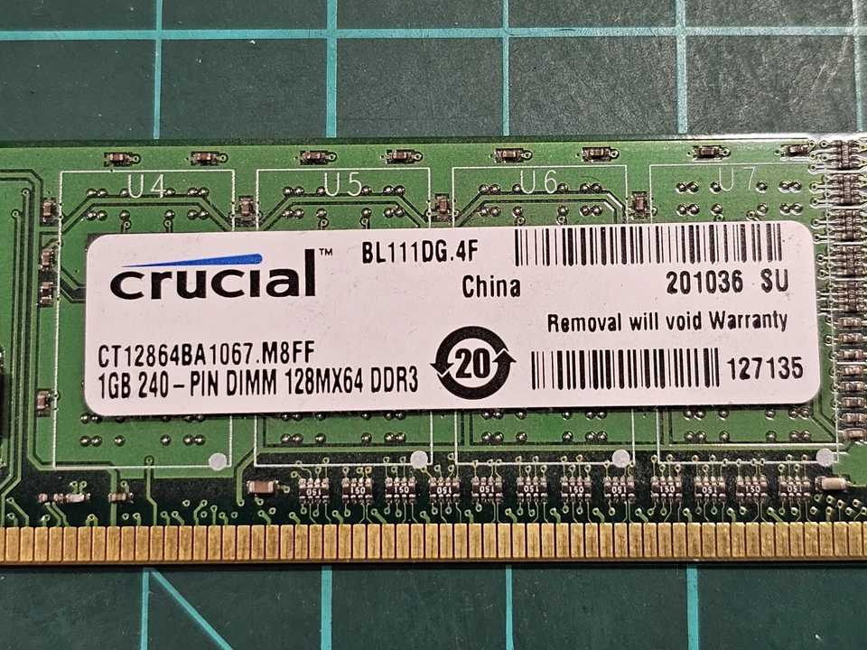 2 New Crucial 1GB 240PIN DIMM 128MX64 DDR3 Desktop Memory CT12864BA1067.M8FF - Image 2 of 2