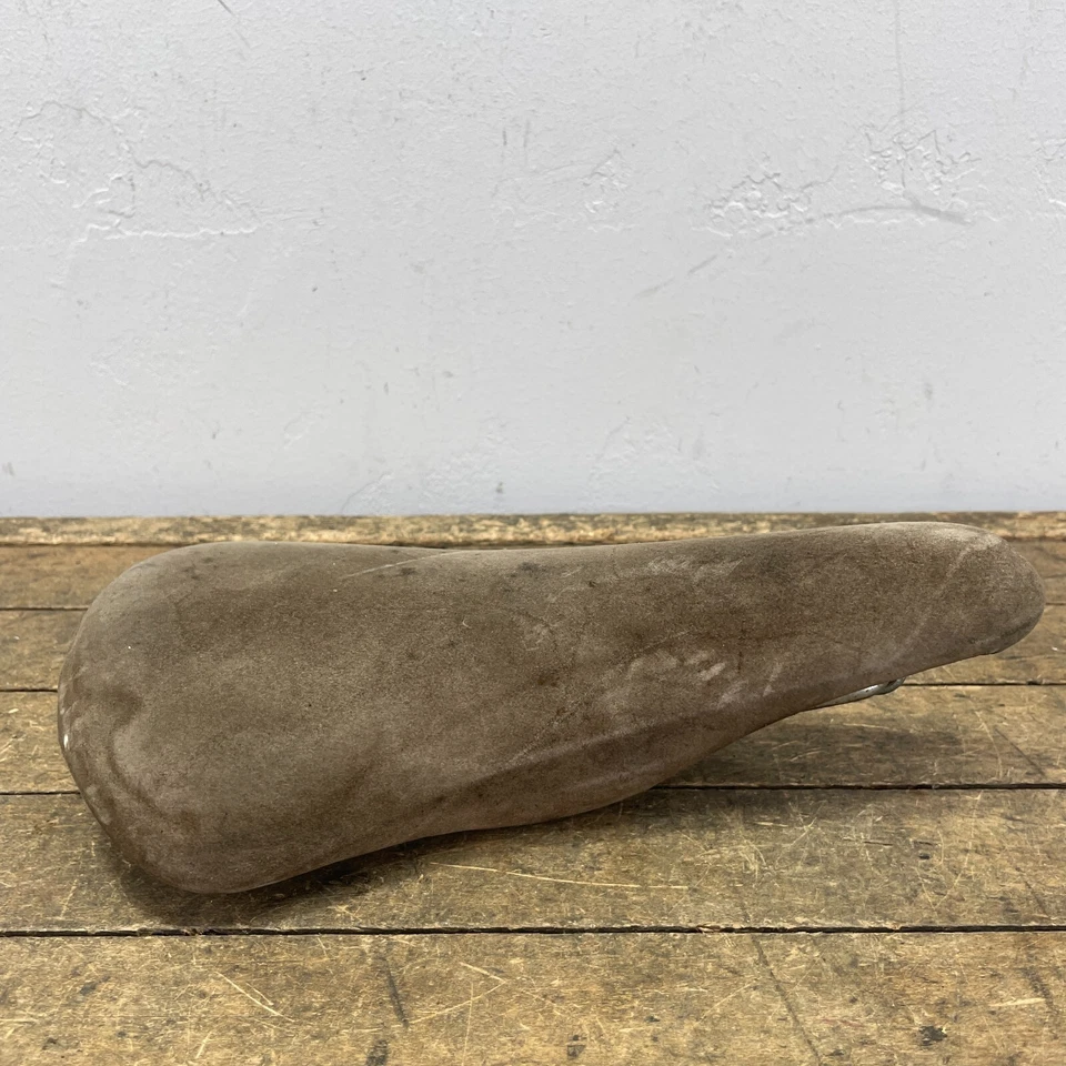 Vintage Road Bike Seat Saddle Race Brown 70s 80s Eroica BMX Suede Italy - Image 2 of 4