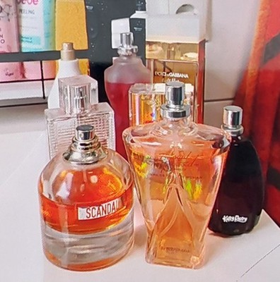 9 Parfümsorten z.B Cavalli, Kelvin Klein usw..Von 30ml bis 100ml