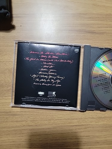 Thriller de Michael Jackson (CD, juin 1983, épique). - Photo 4/5