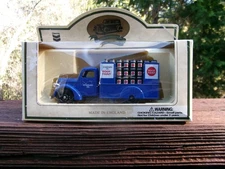 Diecast 1939 roof coating flat bed blue standard oil made England original box