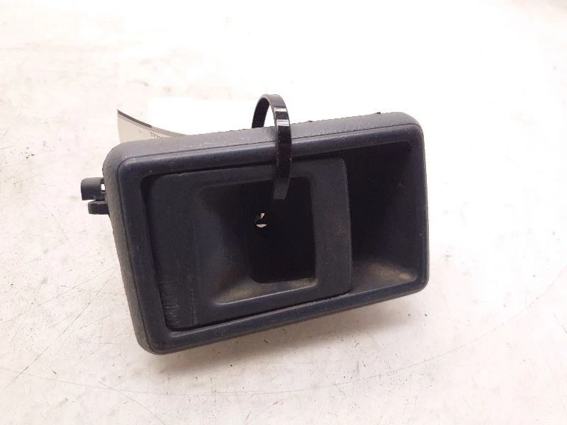 1990 TOYOTA PICKUP REGULAR DRIVER SIDE FRONT INTERIOR DOOR HANDLE - Image 3 of 4
