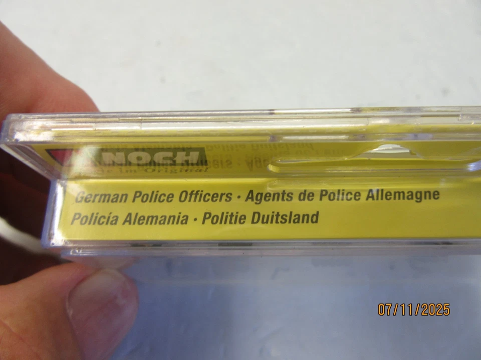 HO - Noch 15099 German Police Officers - NIB - Image 2 of 3