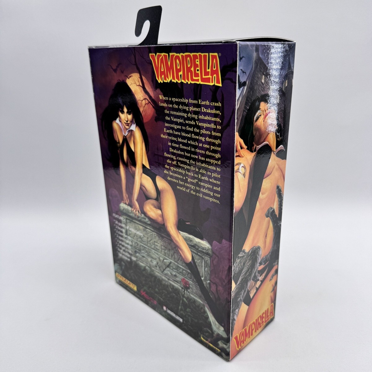 Vampirella Action Figure Exclusive Bloody Variant Executive