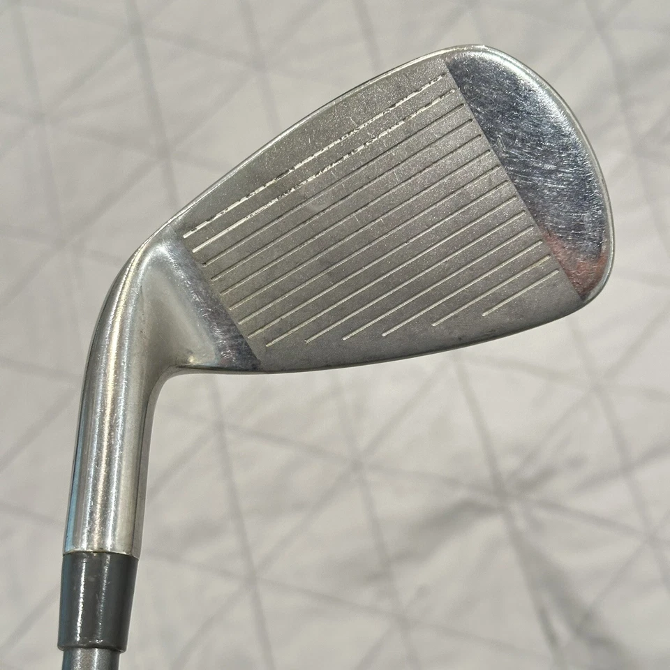 Power Bilt Tour Bilt 9 Iron Powerbilt Tour Bilt Ladies Flex Graphite 35 1/4” RH - Image 4 of 4