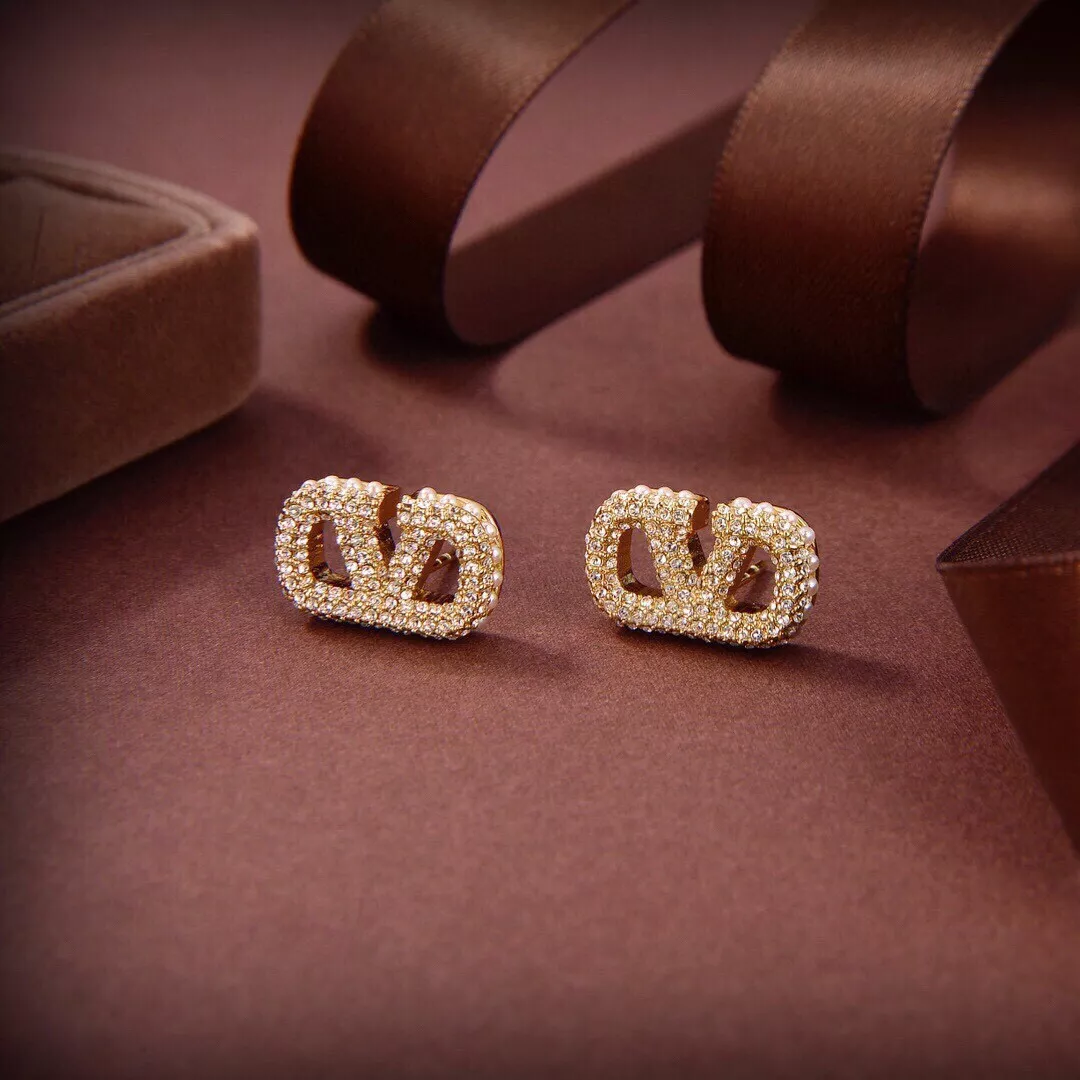 V Logo Signature Stud Earrings