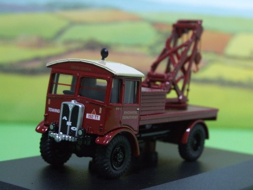 Oxford 1:76 Scale 1940's AEC Matador Recovery Truck - Devon General