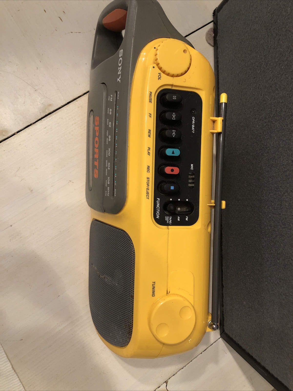 Vintage Sony Sports Portable Boom Box Radio Cassette Player CFM-104 AM-FM Works