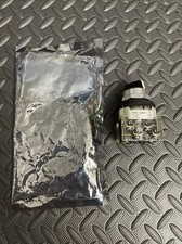 ALLEN-BRADLEY 800H-JR2KC1 Selector Switch, 3-Position