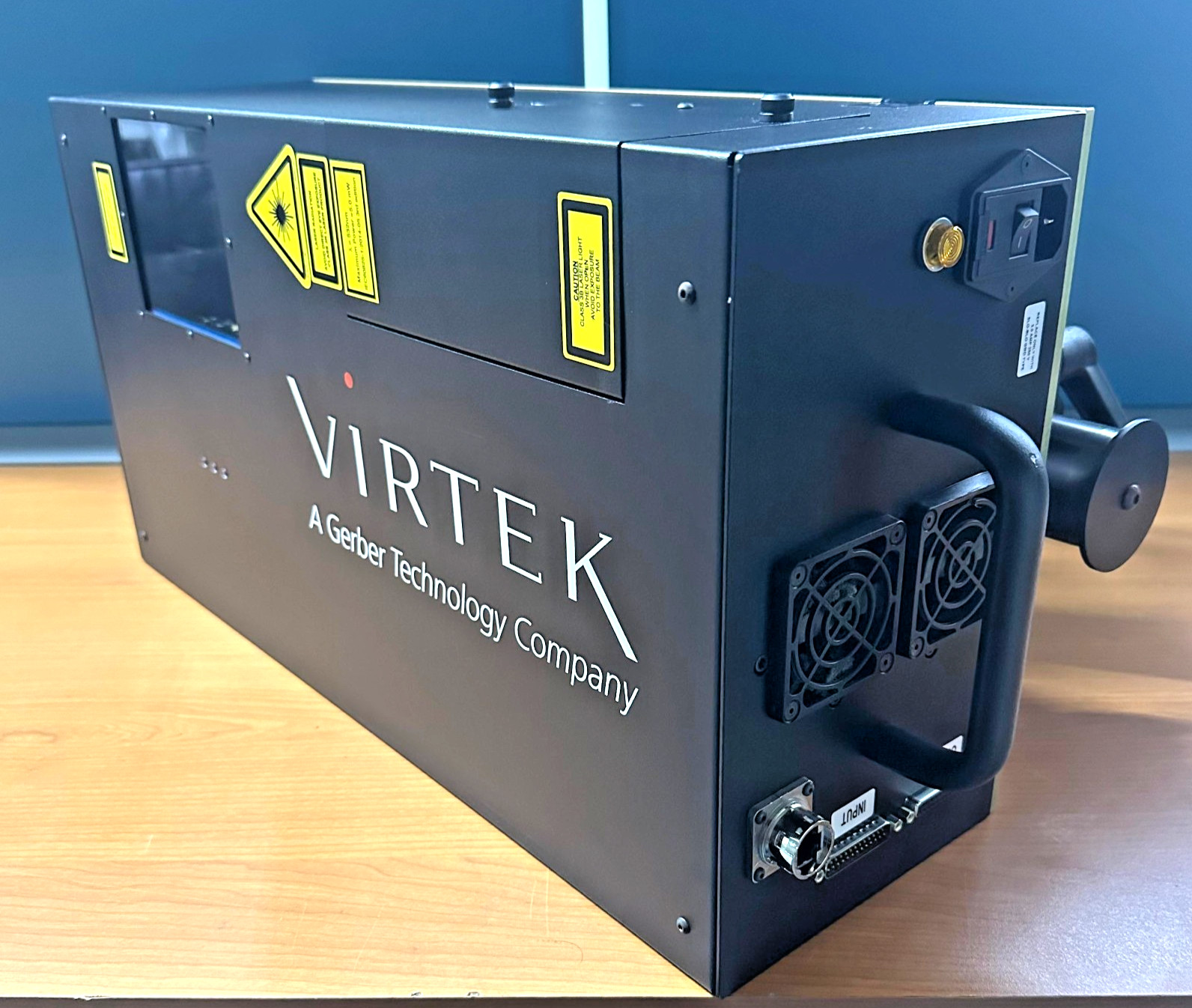 VIRTEK – LASER PROJECTOR – LPS-7H GREEN LASER with Mounting Bracket, by Gerber