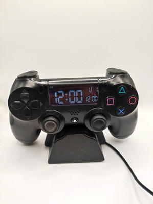 Sony PlayStation DualShock 4 Uhr 