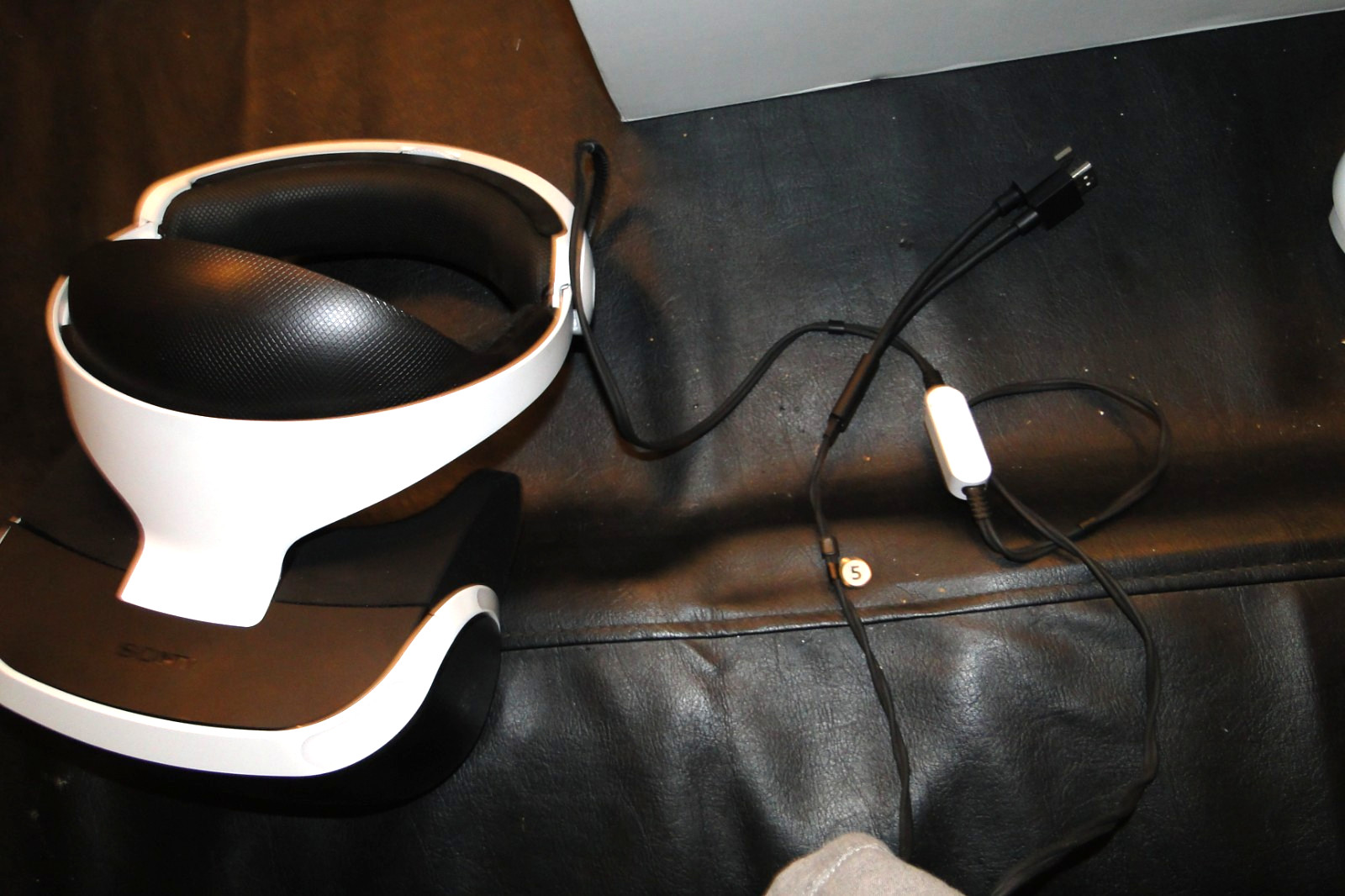 Sony PlayStation PS VR Bundle VR1 1st Generation PS4 headset motion