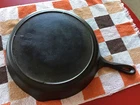 Vintage Unmarked #10 Lodge 3-Notch Heat Ring 12” Cast Iron Skillet Pan USA!