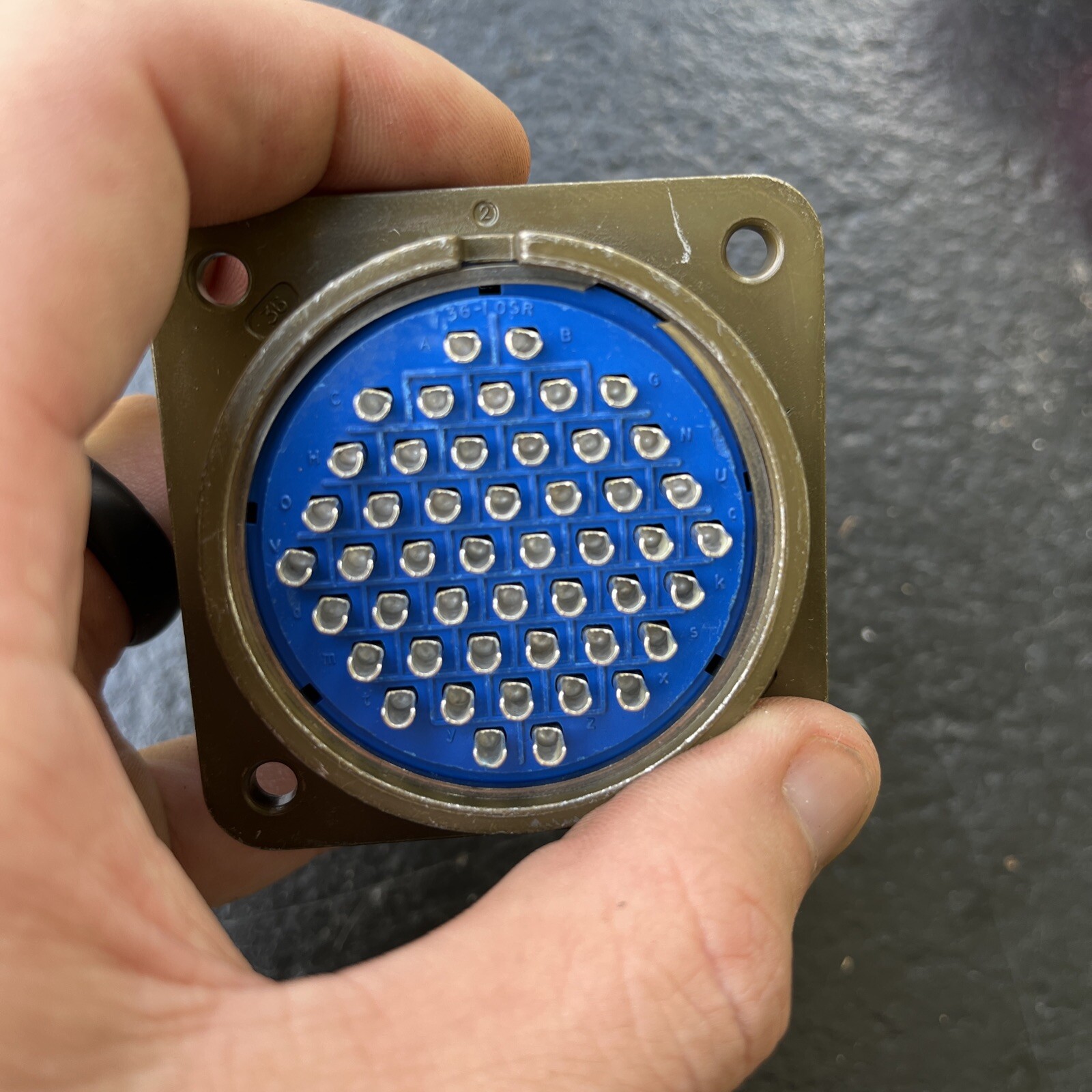 Amphenol 4697 3610S 3610R Size 36 48pin Female Circular Connector