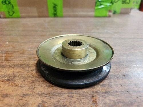 John Deere L111 Lawn Tractor Tuff Torq Transmission Pulley MIU800221 - Picture 3 of 4