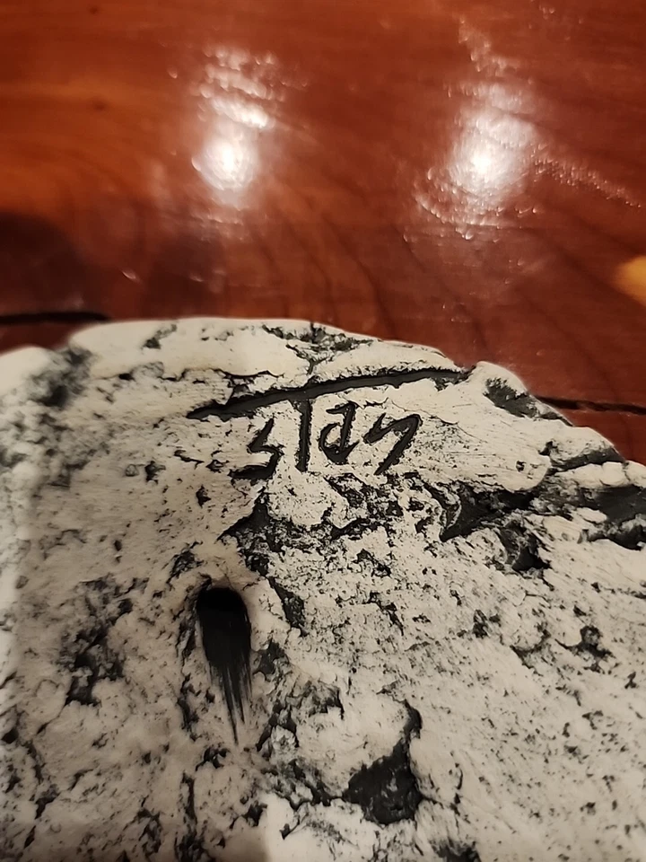 Placa de escultura de yeso estuco de leones en soporte.  7 pulgadas Foto 4 de 4