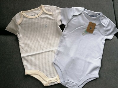 Tom Joule Joules Body Snazzy Jungen kurzarm Baby blau/creme Gr. 92 *NEU* NP 33 