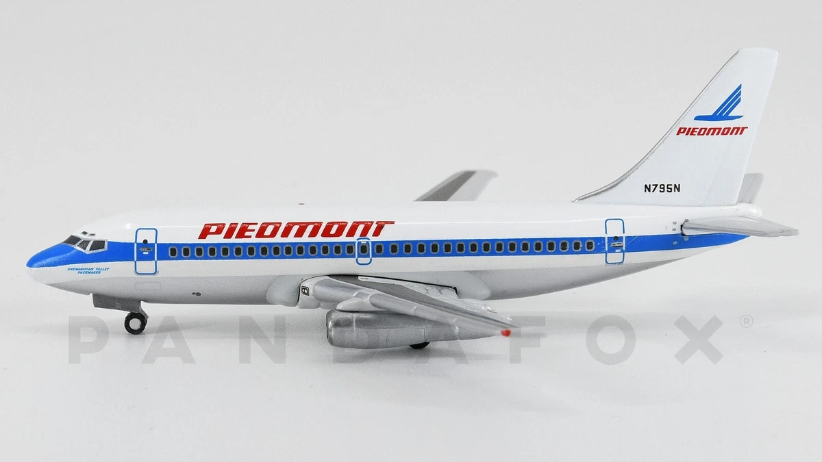 Preços baixos em GeminiJets Boeing 737 1:400 Aeronaves e