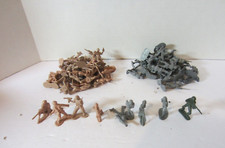 Vintage Lot of 80 Mini Plastic Soldiers-Brown/Khaki/Gray- Used A24C3 