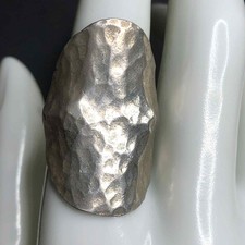 6285 Vintage Sterling 925 hammered wide Knuckle artisan Ring sz 9 10 grams 