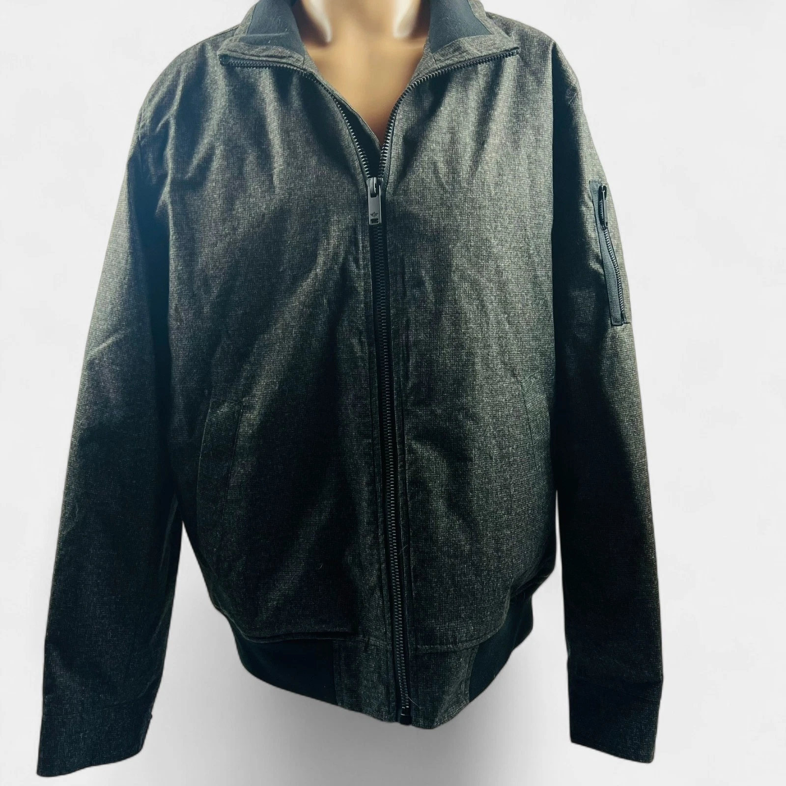 Dockers Men’s Gray Jacket Large Full Zip Quilted Lining Security Pocket