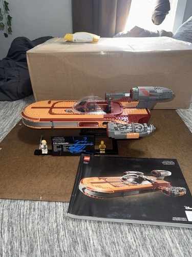 LEGO Star Wars Luke Skywalker's Landspeeder 75341 w/ Minifigures