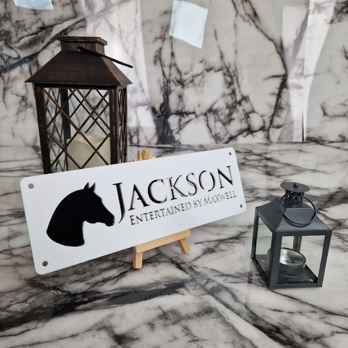 Pony stabiles Namensschild weiß mit GLÄNZEND SCHWARZ Schriftzug 300 mm x 100 tolles Geschenk! - Bild 9 von 29