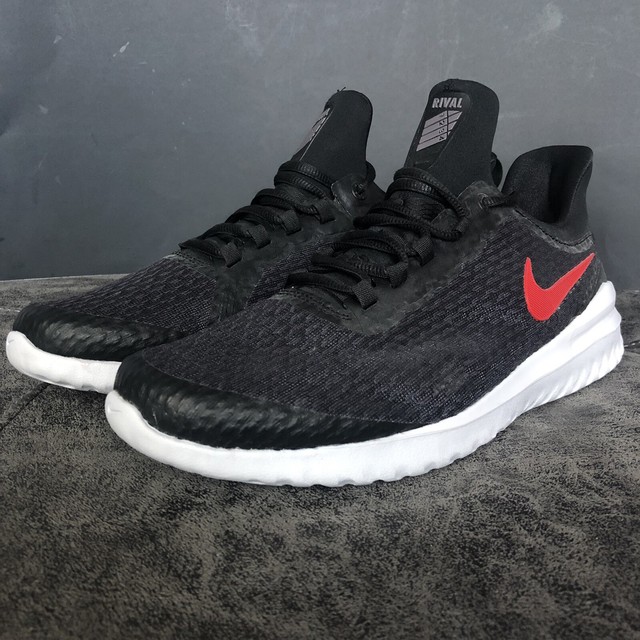 nike rival black