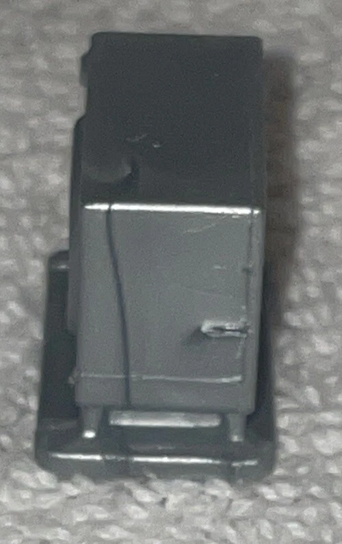 2019 Scene It? Simpsons TV Television Token Replacement Part Game Piece - Image 4 of 4