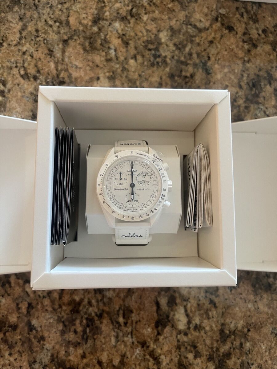 Omega x Swatch Moonswatch Mission to The Moonphase Snoopy Omega x Swatch Moonswatch Mission to The Moonphase Snoopy