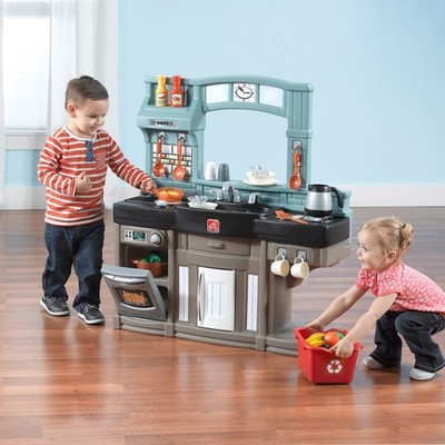 Step2 Best Chefs Toy Kitchen Playset, 25 Piece Kids Play Kitchen Set, Indoor,New