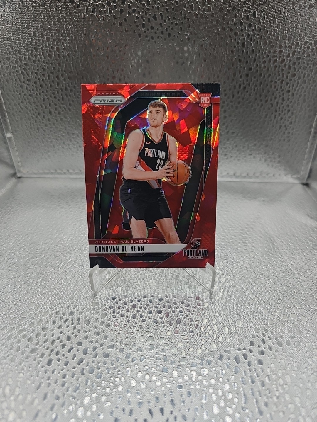 2024-25 Panini Prizm - Donovan Clingan #221 Red Ice Prizm (RC)