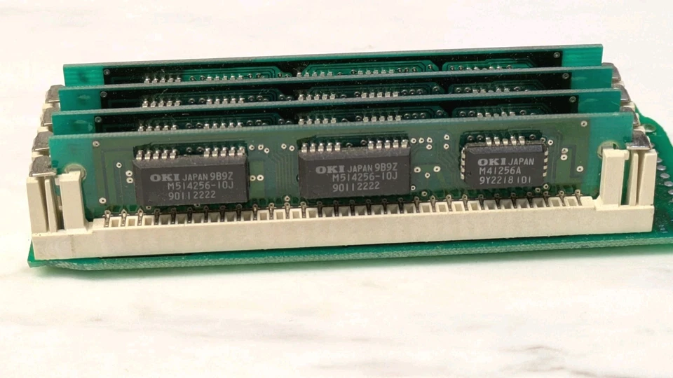 4x 256KB 30-Pin SIPP Memory OKI Memoria di lavoro su 72Pin Adattatore SIMM - Immagine 2 di 4