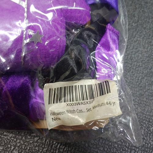 Girls Black and Purple Witch Costume Size Medium (4-6) With Hat, Belt And Broom - Picture 8 of 9