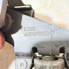 MERCEDES-BENZ Sprinter 313 Cdi Sliding Door Roller guide middle A9067600247