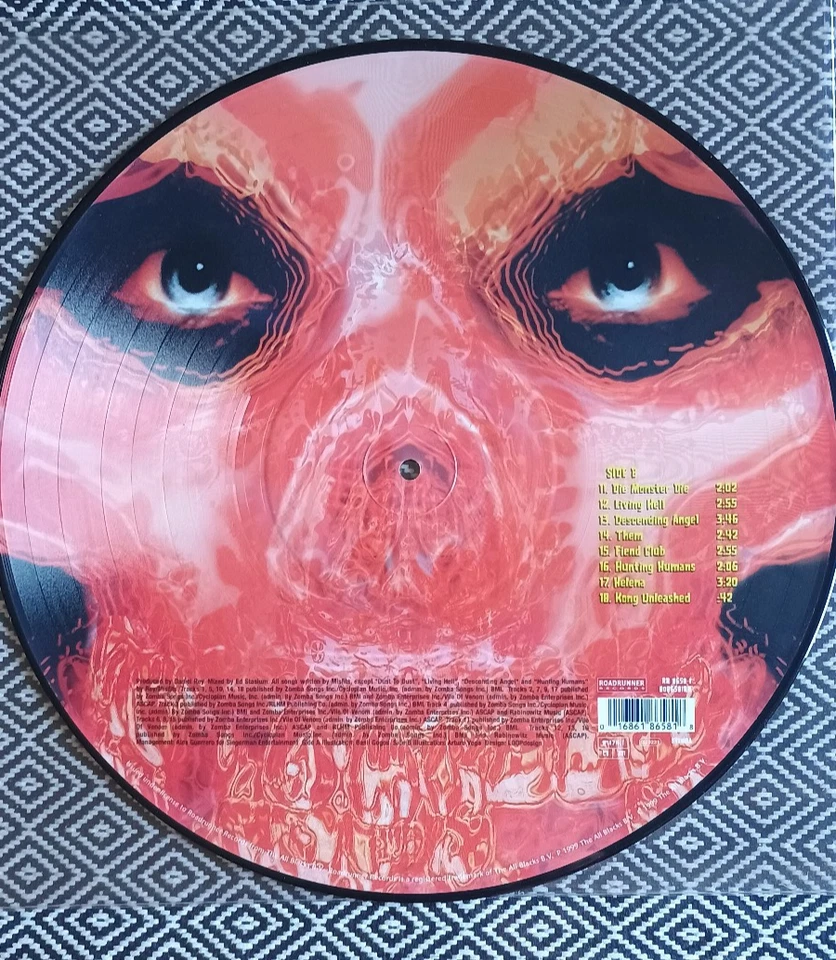 Picture Disc Vinyl Misfits "Famous Monsters" - Bild 2 von 3