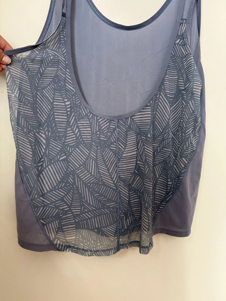 Rare Women's Lululemon Cool To Street Tank In Blue Denim Size 10 Yoga - Image 4 of 4