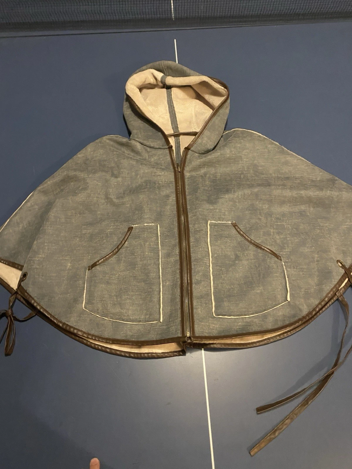 Anthropologie Reversible Hooded Sherpa Cape Zip Up Poncho - Small