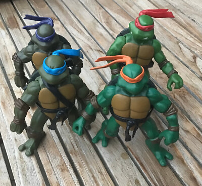 4X  BASIC FIGUREN: TMNT 2002 -MIKE- RAPH- LEO-DON - Teenage Mutant Ninja Turtles
