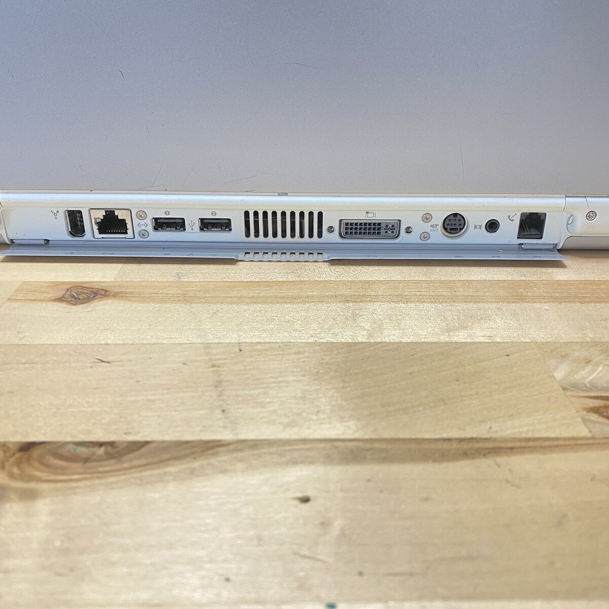 Apple PowerBook G4 Titanium 1Ghz 256GB SSD 1GB RAM OS 9 OS X Apple PowerBook G4 Titanium 1Ghz 256GB SSD 1GB RAM OS 9 OS X