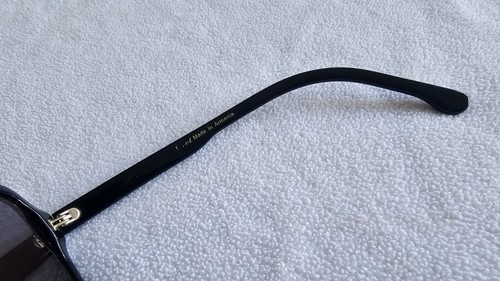 Gafas de sol Danz montura negra. Con estuche. - Imagen 8 de 11
