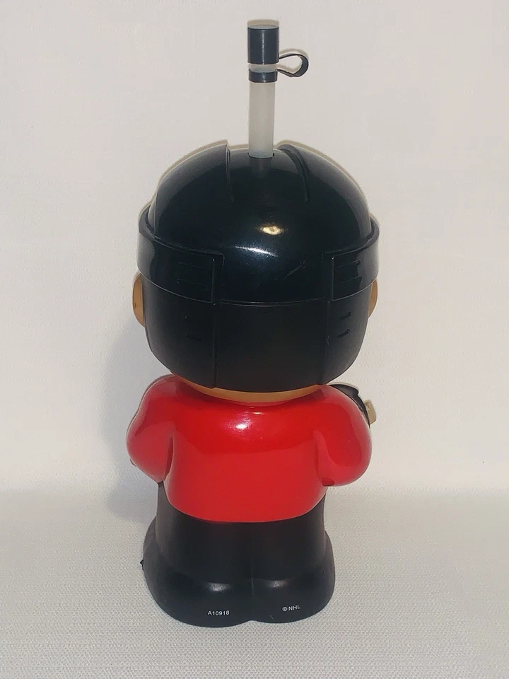 Chicago Blackhawks NHL TeenyMates Big Sip 16oz 3D Water Bottle by Party Animal - Image 4 of 4