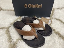 Olukai Men's Size 11 Hikianalia Flip Flop Beach Outdoor Sandals -Tan/Dark Java