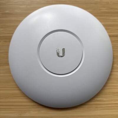 Ubiquiti Networks UAP-AC-PRO 1300Mbps Wireless Access Point. Tested, Working.