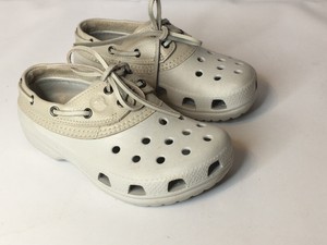 croc islander boat shoes