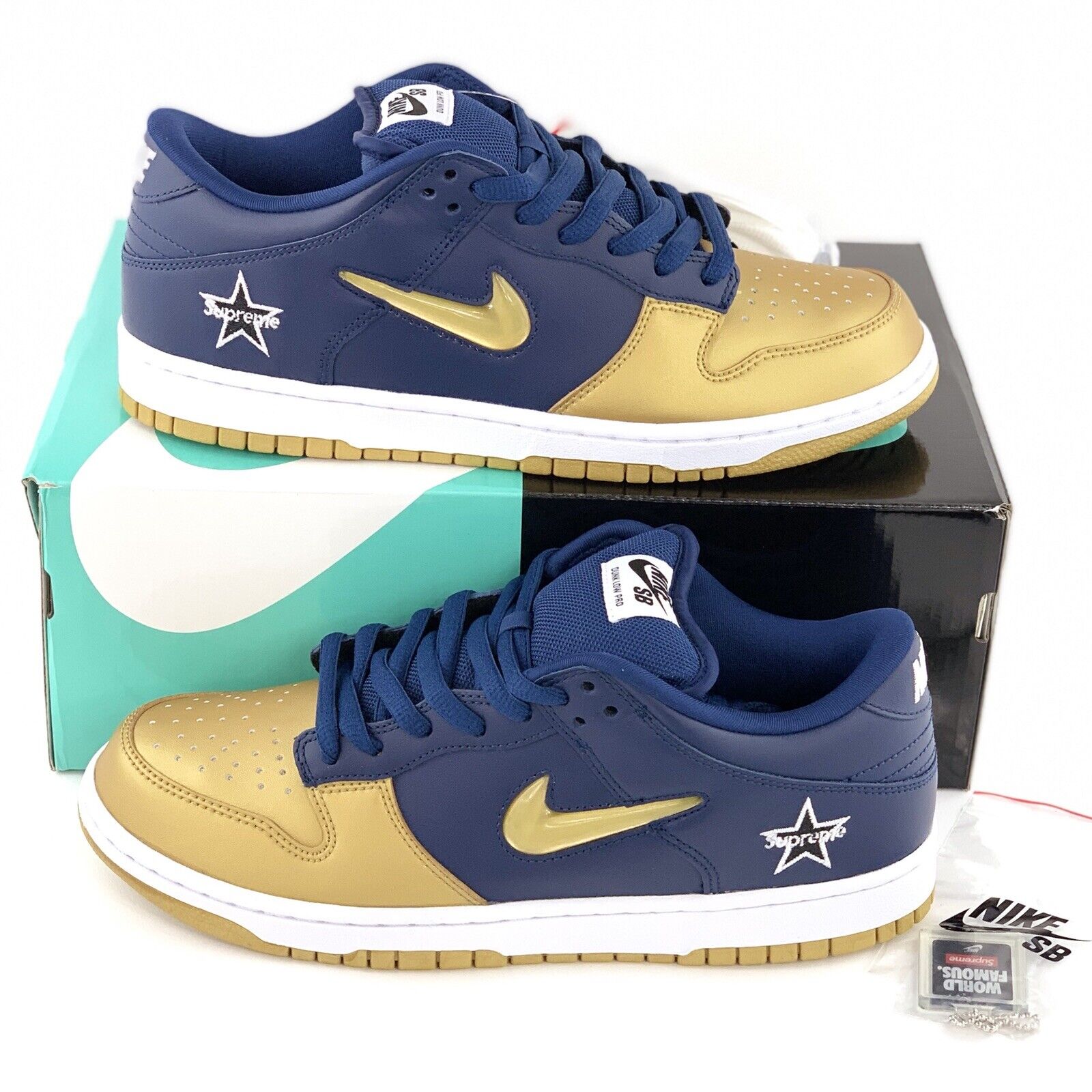 nike sb x supreme dunk low og