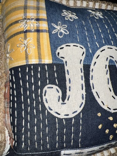 Almohada Patchwork “Joy” - Imagen 3 de 5