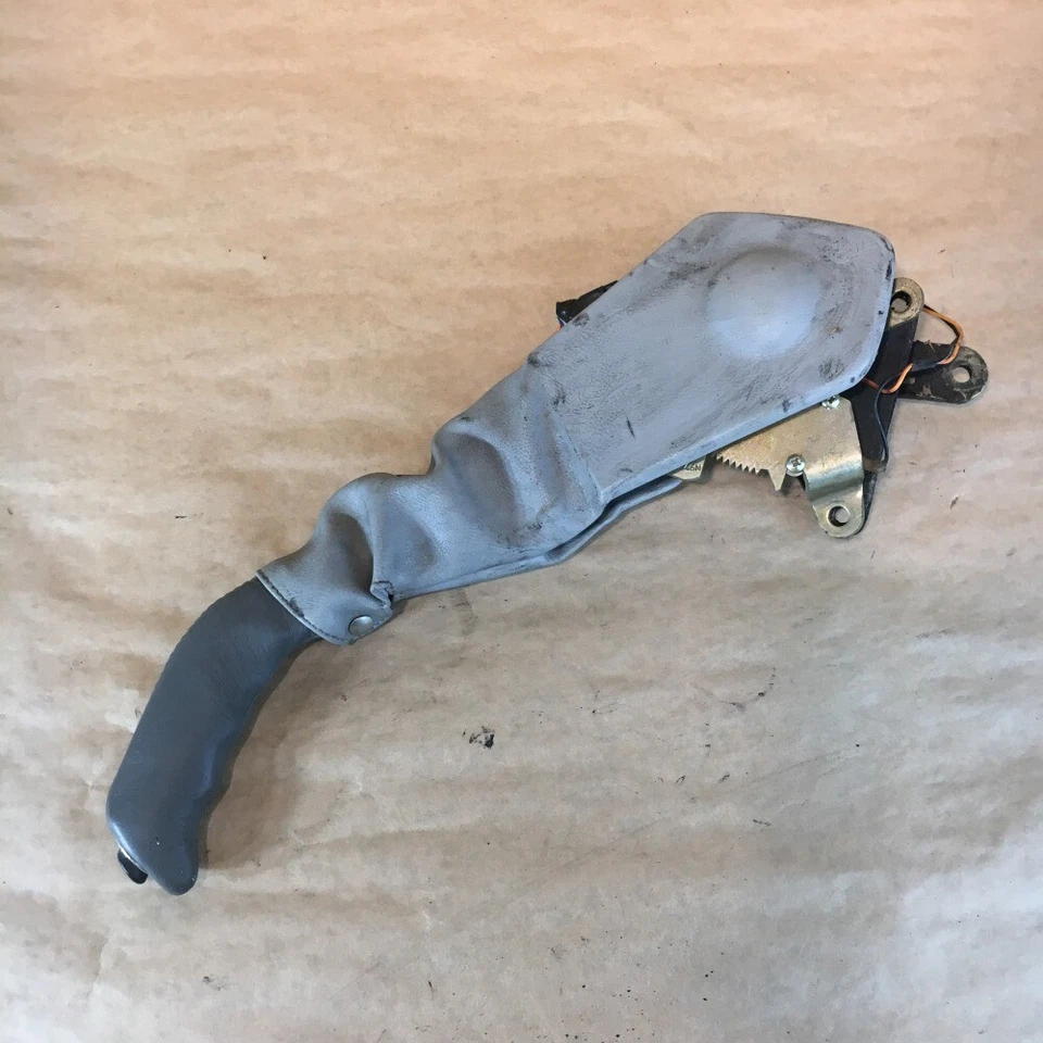 OEM Vintage 1995 Jaguar XJ6 Freio de Mão de Emergência Estacionamento E-Brake Handle Original - Imagem 2 de 4