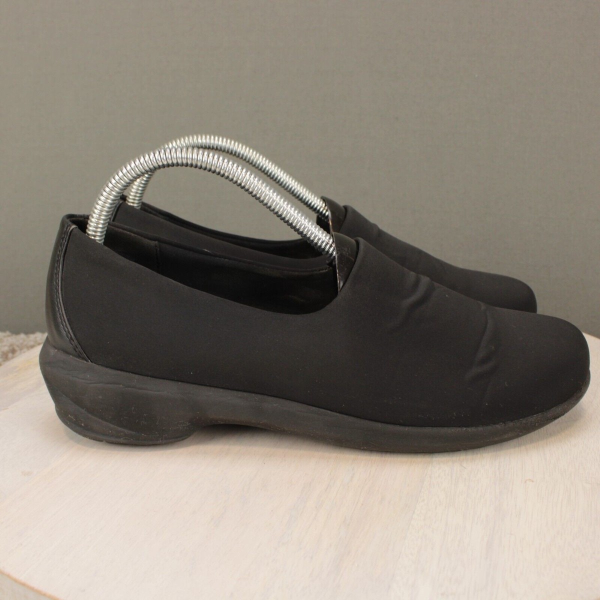 Comfort shoes The Best Stylish Comfort Shoes for Summer - The Mom Edit main image 2
