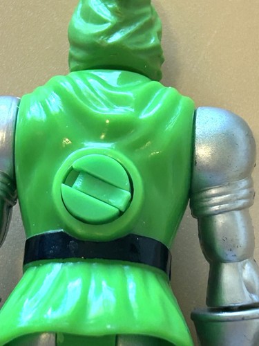 1990 & 1991 Toy Biz Marvel- Magneto & Dr Doom Action Figures. 5”. - Picture 7 of 11